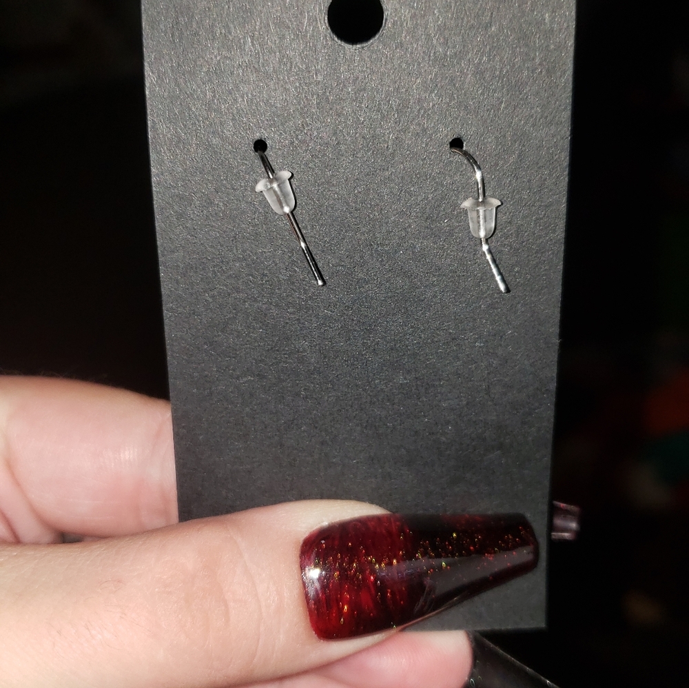 Clear Skull Earrings with Roses/Resin Jewelry/Stainless Steel Hooks - Picture 4 of 4